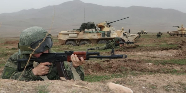 Российские военные в Таджикистане в ходе учения использовали ПТРК «Фагот»