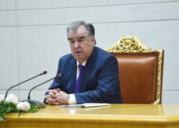 Президент произвел кадровые назначения в руководстве Минпромтехнологий и Комархитектуры