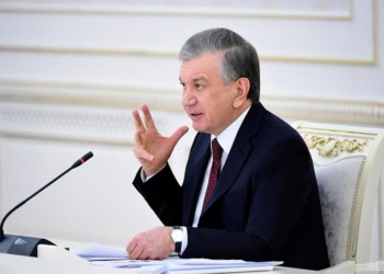 Президент Узбекистана поручил начать вакцинацию от коронавируса