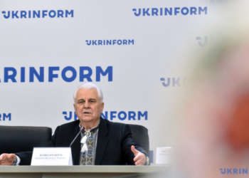 Кравчук считает, что на каждый выстрел оккупантов на Донбассе надо отвечать выстрелом