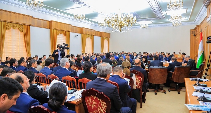 Столичные депутаты обсудят выполнение концепции реформы ЖКХ
