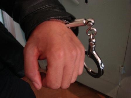 Житель Рошткалы напал на жену с ножницами
