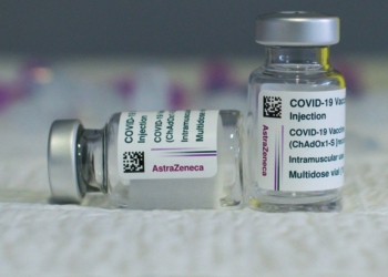 Кыргызстан приостановил поставки вакцины AstraZeneca