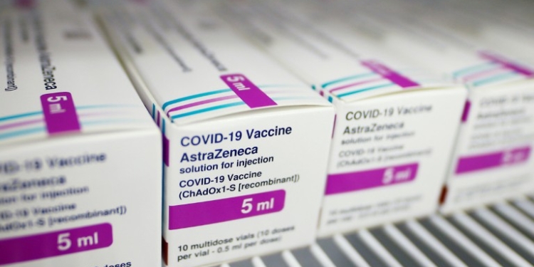 Европейские страны возобновляют вакцинацию препаратом AstraZeneca