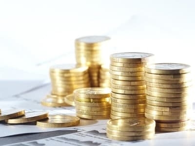 Золото подорожало более чем на 2%