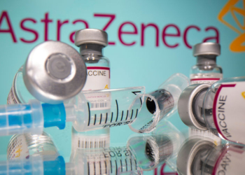 Вакцину AstraZeneca переименовали в Vaxzevria