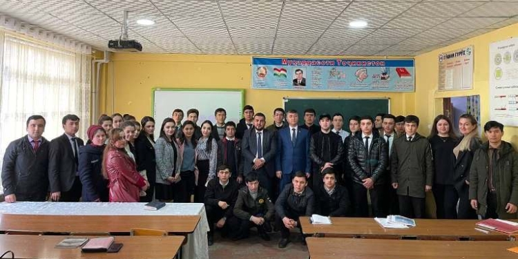 МегаФон Таджикистан рассказал студентам ХГУ о принципах успешного карьерного старта