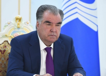 Президент освободил трех судей от занимаемой должности