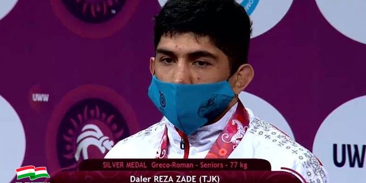 Таджикский борец завоевал «серебро» чемпионата Азии по греко-римской борьбе