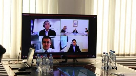 Замглавы МИД провел встречу с представителями международного рейтингового агентства Moody’s