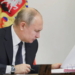 Путин поручил составить список недружественных стран