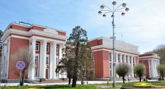 В Душанбе состоится очередная сессия верхней палаты парламента Таджикистана
