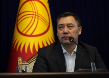 Садыр Жапаров призвал сохранять спокойствие и не разжигать вражду и рознь