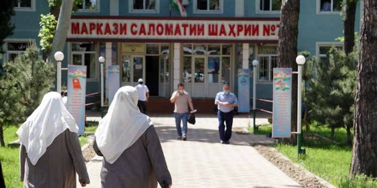 Ровно год назад Таджикистан официально признал о выявлении первых случаев заражения коронавирусом