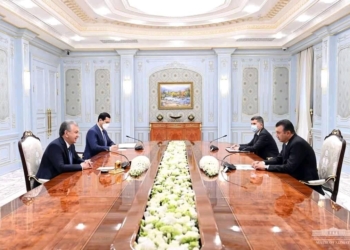Президент Узбекистана принял премьер-министра Таджикистана