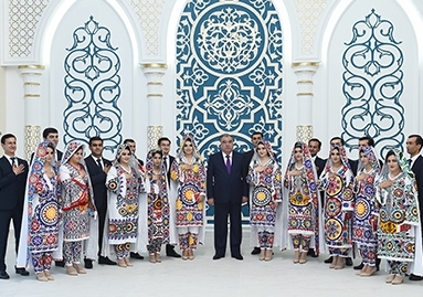 Президент принял участие в открытии нового здания Дома бракосочетания в Душанбе