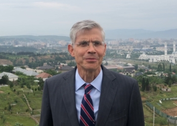 Посол США поздравил таджикистанцев с Иди Фитр (ВИДЕО)