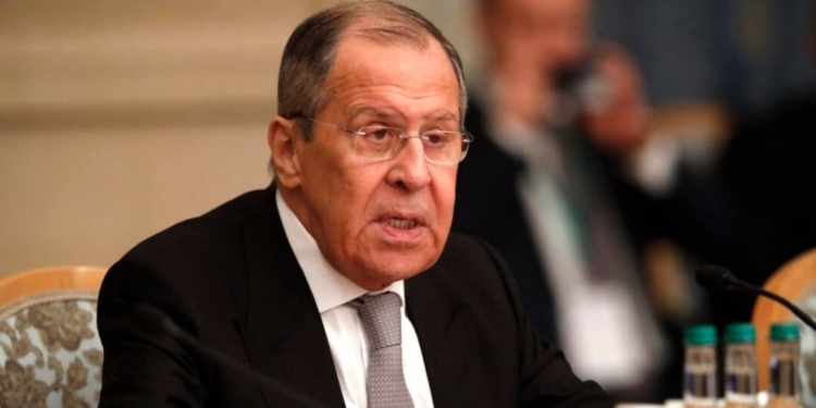 Глава МИД РФ пообещал Таджикистану бесплатные поставки вакцины Спутник V