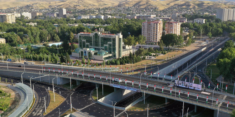 В Душанбе планируется строительство еще 10 трехуровневых эстакад