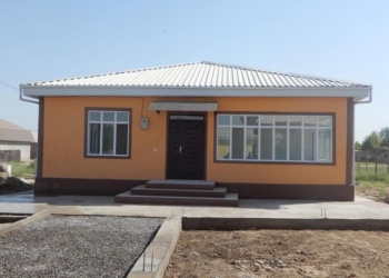 Шести пострадавшим от стихии семьям Вахшского района вручили ключи от новых домов