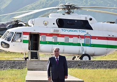Президент совершает рабочий визит в Нурабад