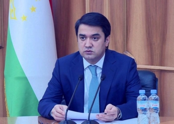 Рустам Эмомали поручил усилить противоКОВИДные меры в Душанбе