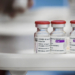 Ученые признали побочные эффекты вакцины AstraZeneca