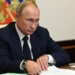 Путин наложил вето на закон об ответственности СМИ за распространение фейков