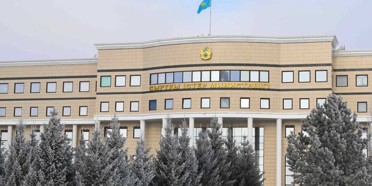«Не мы сажали самолет, не мы присоединяли Крым». Ответ эксперта на призывы присоединения ЕАЭС к санкционным действиям