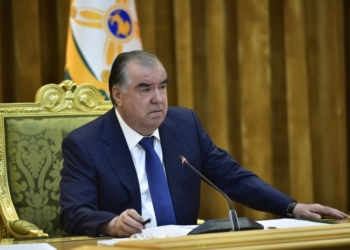Президент поручил мобилизовать 20 тыс. резервистов для укрепления таджикско-афганской границы
