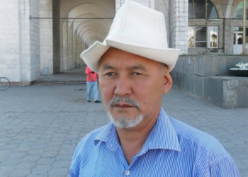 На Садыра Жапарова подали в суд