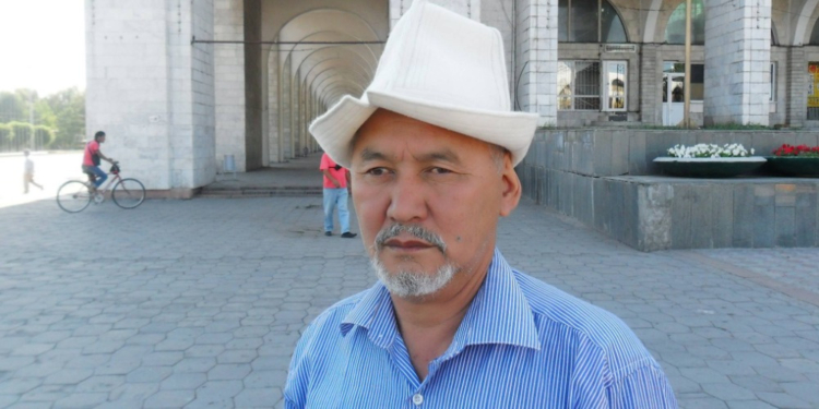 На Садыра Жапарова подали в суд