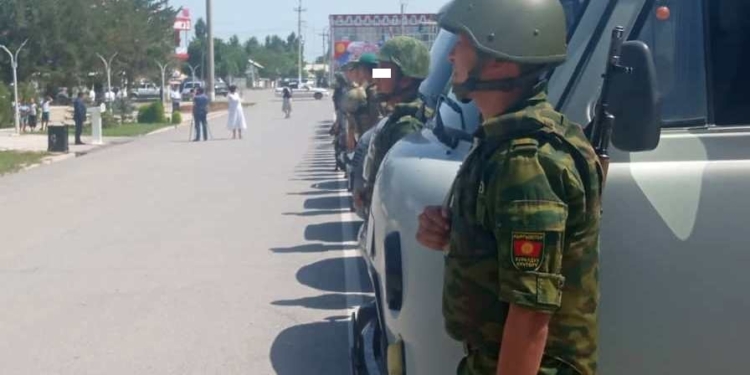 На кыргызско-таджикской границе проводится спецоперация по борьбе с контрабандой