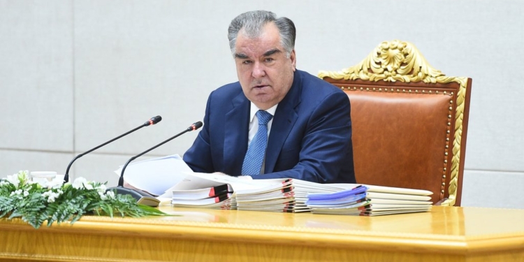 Президент провел очередное заседание правительства