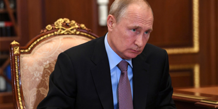 Путин не исключил, что скоро уйдет на карантин
