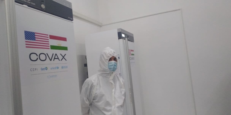 США передали Таджикистану 114,6 тыс. доз вакцины Pfaizer