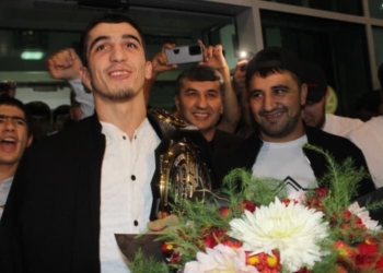 В Душанбе встречали Самандара Муродова – непобежденного бойца MMA