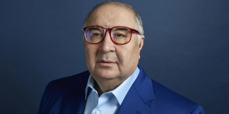 Алишер Усманов занял третье место в российском рейтинге Forbes