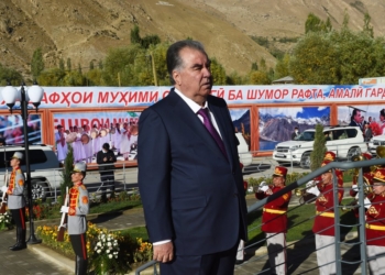 Эмомали Рахмон прибыл в Хорог