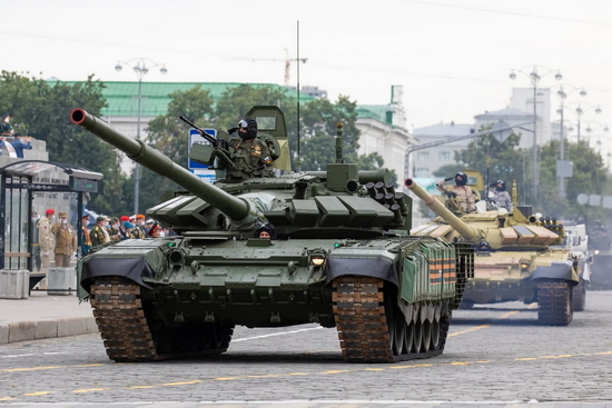 Российские военные в Таджикистане получат 30 новых танков