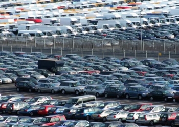 В октябре продажи пассажирских автомобилей в Китае сократились на 13,9%