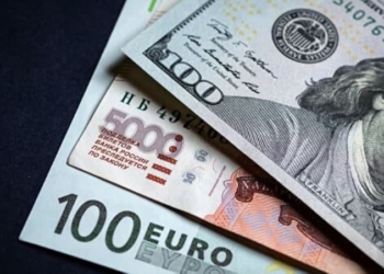 В Таджикистане продолжаются валютные колебания