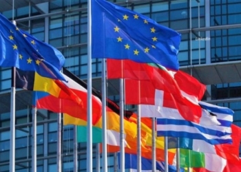 Евросоюз следит за действиями России у границы с Украиной