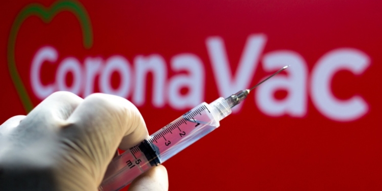 В Таджикистан поступило около 3 млн. доз китайской вакцины CoronaVac