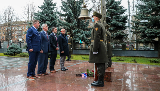 Украину посетила делегация Конгресса США