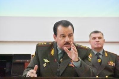 Глава Минобороны призвал улучшить работу военных комиссариатов