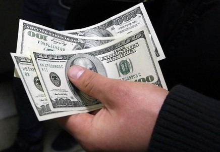 Житель Душанбе отдал $20 тыс. за несуществующую квартиру