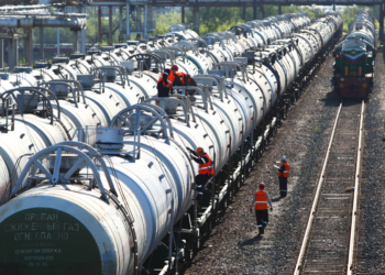 Россия поставит в Таджикистан 830 тыс. тонн беспошлинных нефтепродуктов и сжиженного газа