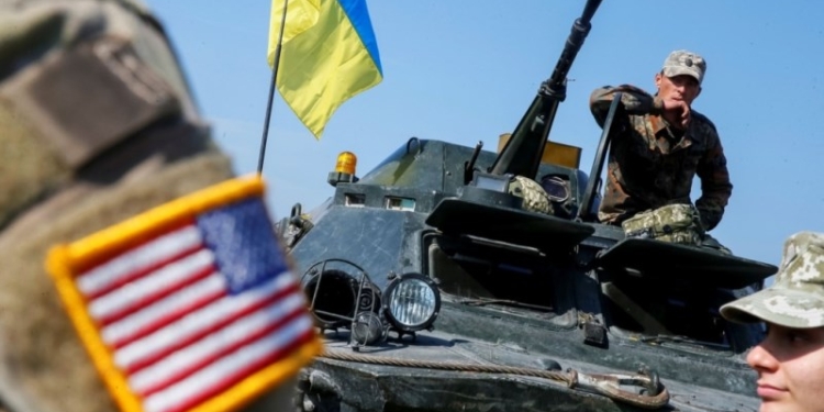 Байден пообещал Украине поддержку в случае военной агрессии