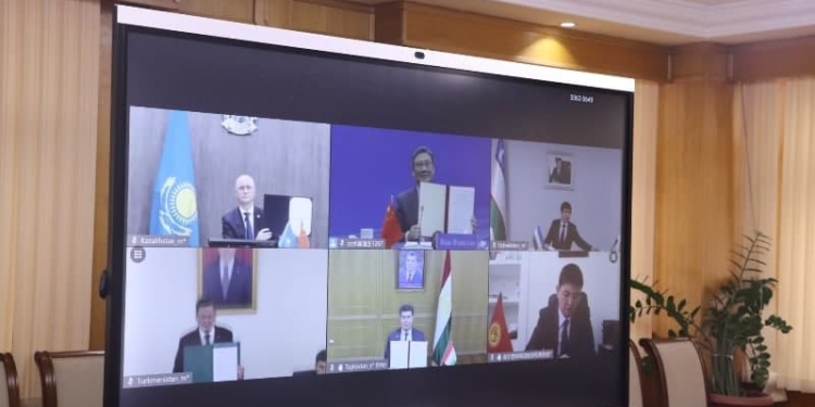 Таджикистан принял участие в экономическом Форуме «Китай-Центральная Азия»